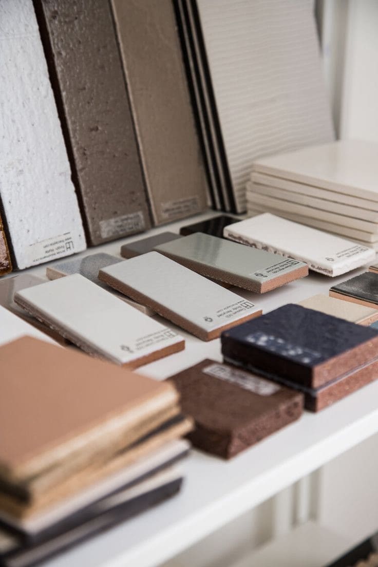 انتخاب درست، ساخت ماندگار
کیفیتِ مصالح، قلب پروژه
متریال مناسب، نتیجه حرفهای
خرید هوشمندانه، اجرای مطمئن